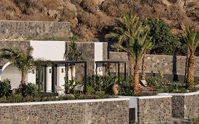 Palm Island Suites Santorini